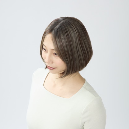 オリーブベージュ